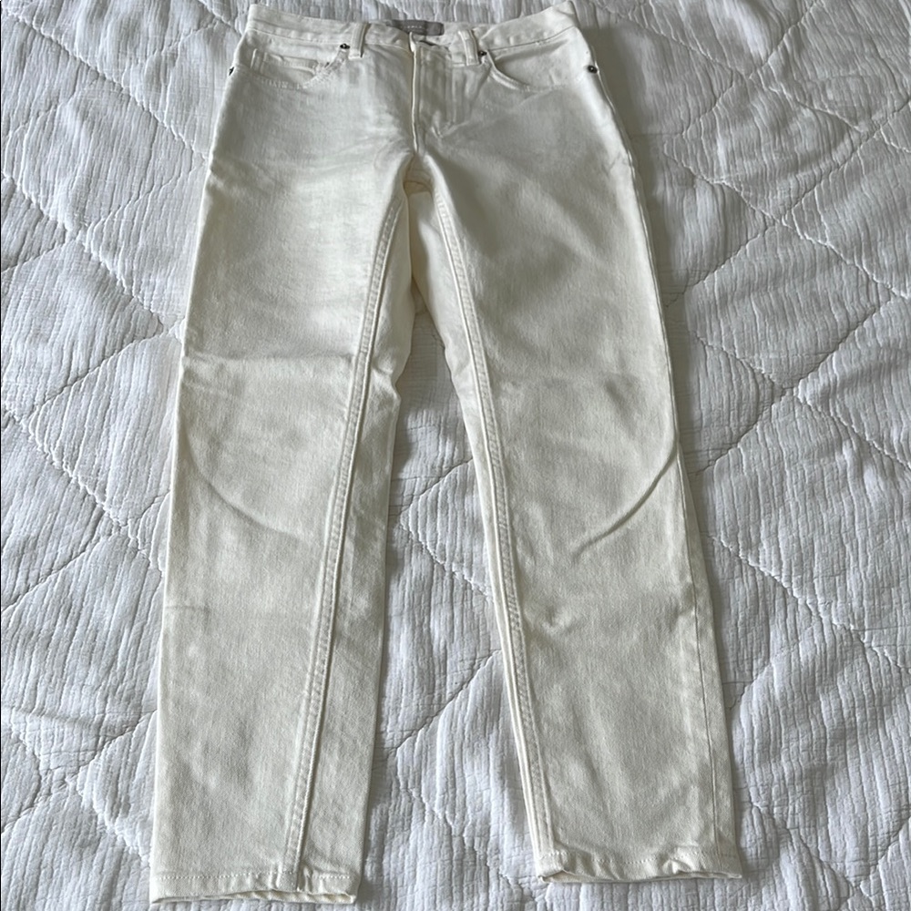 Everlane Woman’s Cream Jeans